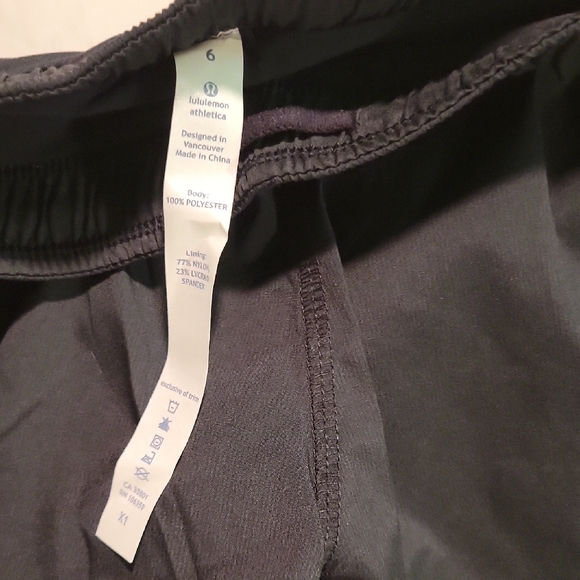 Lululemon Run Sneak A Peek Black Low Rise Shorts - Picture 4 of 8